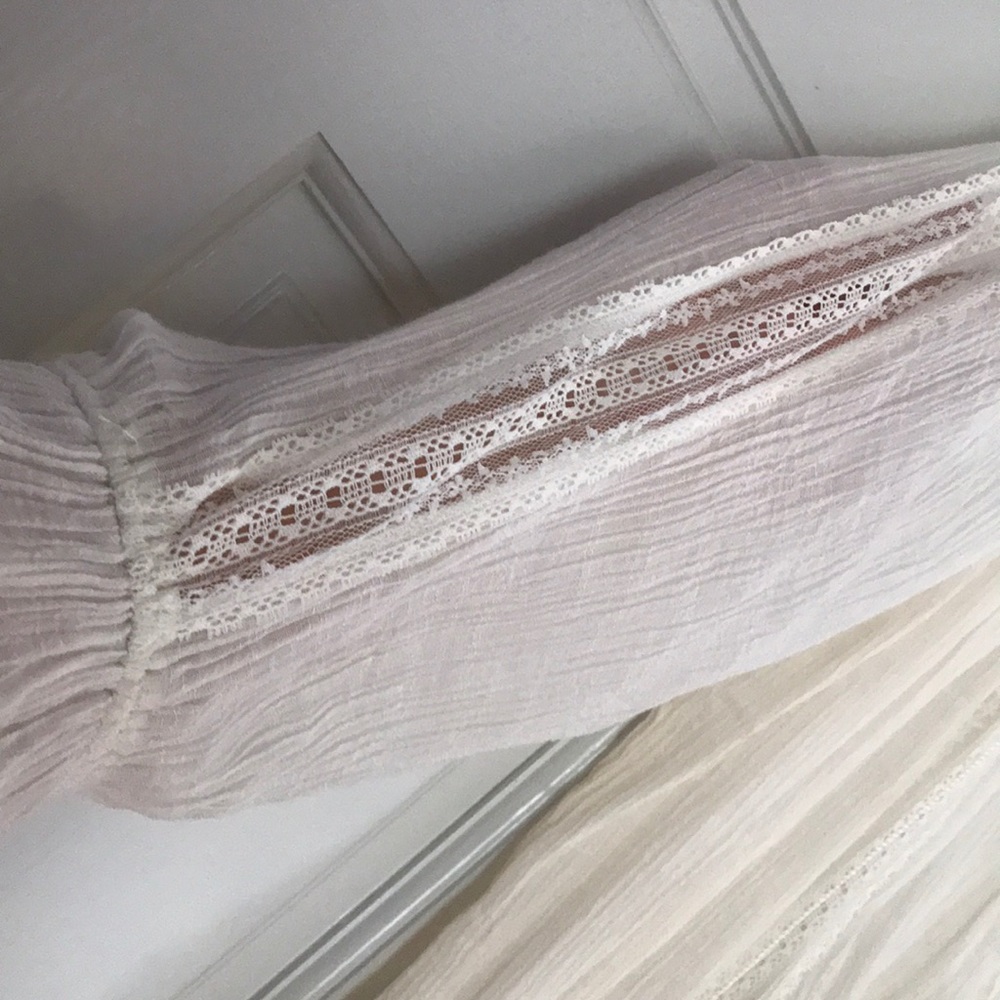 Pretty peasant blouse - Picture 5 of 7